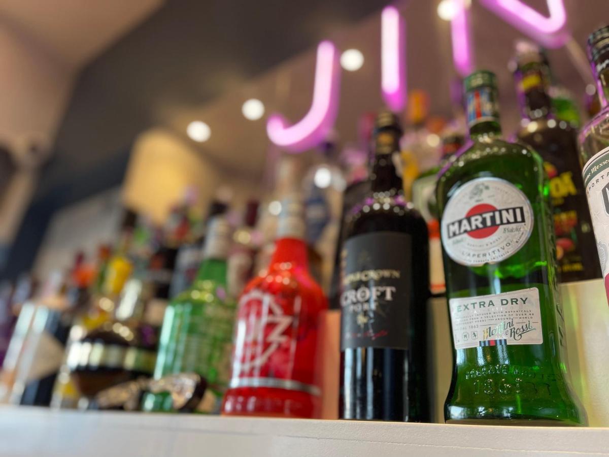 Hotel Y Griffin Penrhyndeudreath Zewnętrze zdjęcie